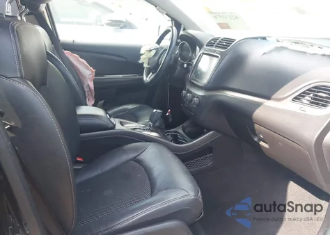 2020 Dodge Journey Crossroad z USA, uszkodzony, nr VIN 3C4PDCGB6LT254380